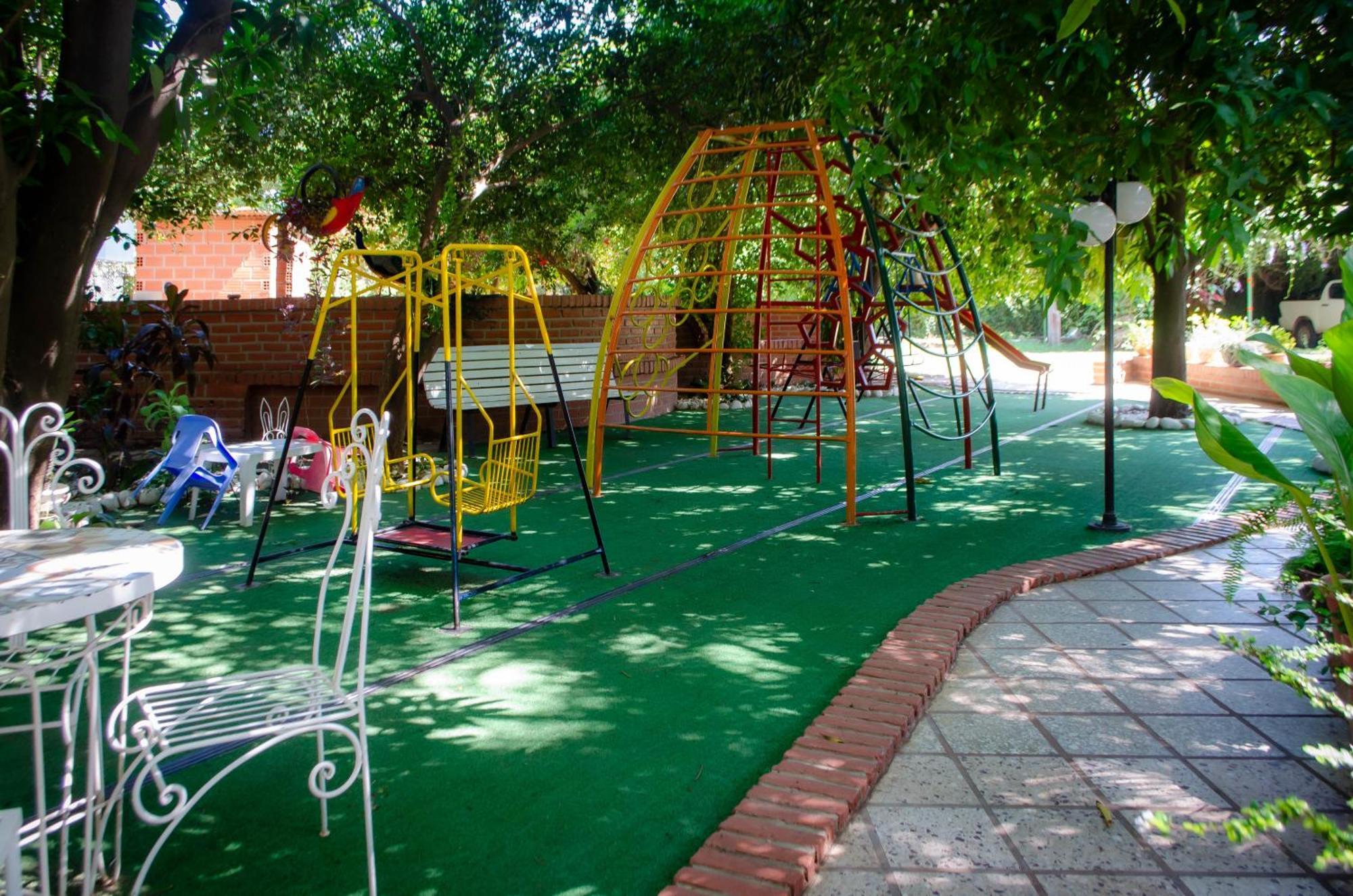 Hotel Boutique El Rancho Olivo Villamontes Exterior foto